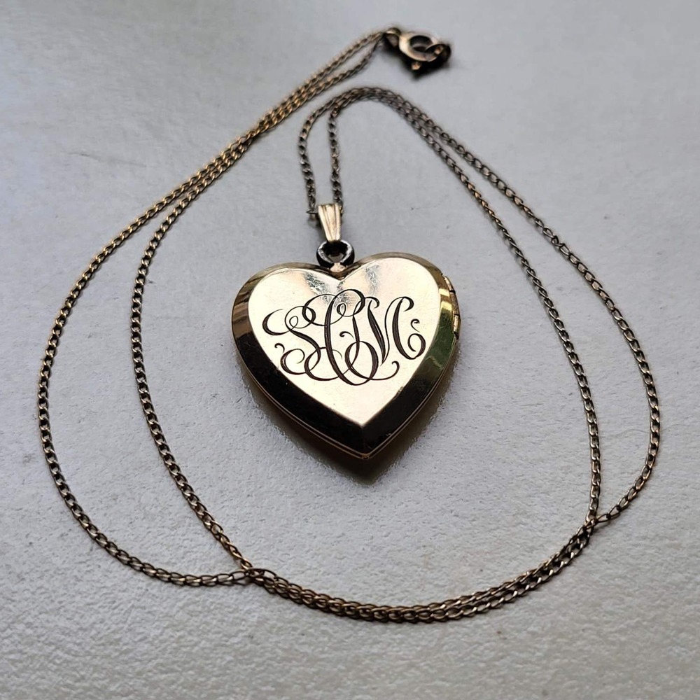 Vintage Dason 12K Gold Filled Script Monogram Heart Locket Necklace